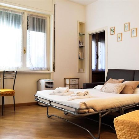 Martesana Studio Flat close to Yellow Metro Milano Esterno foto