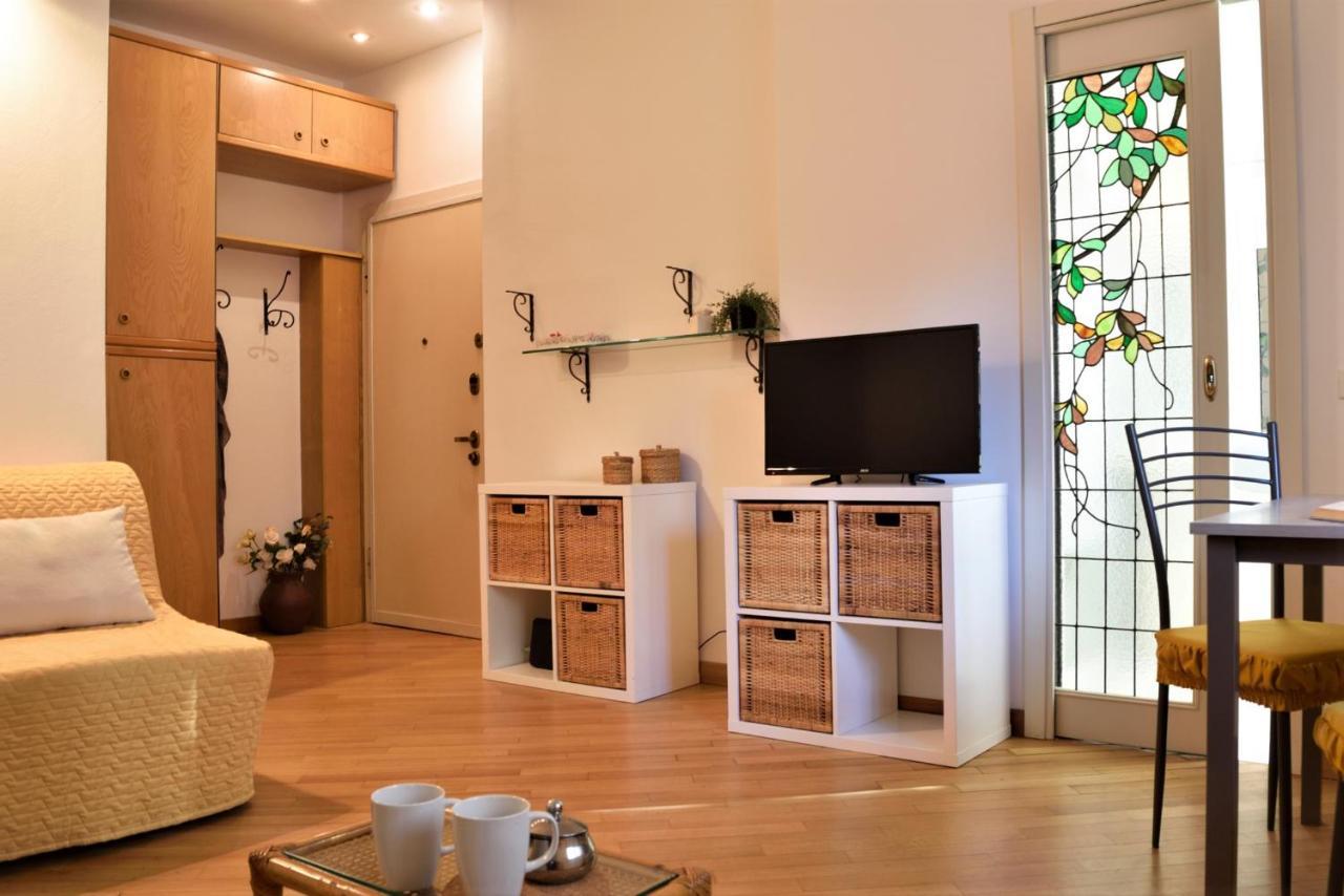 Martesana Studio Flat close to Yellow Metro Milano Esterno foto